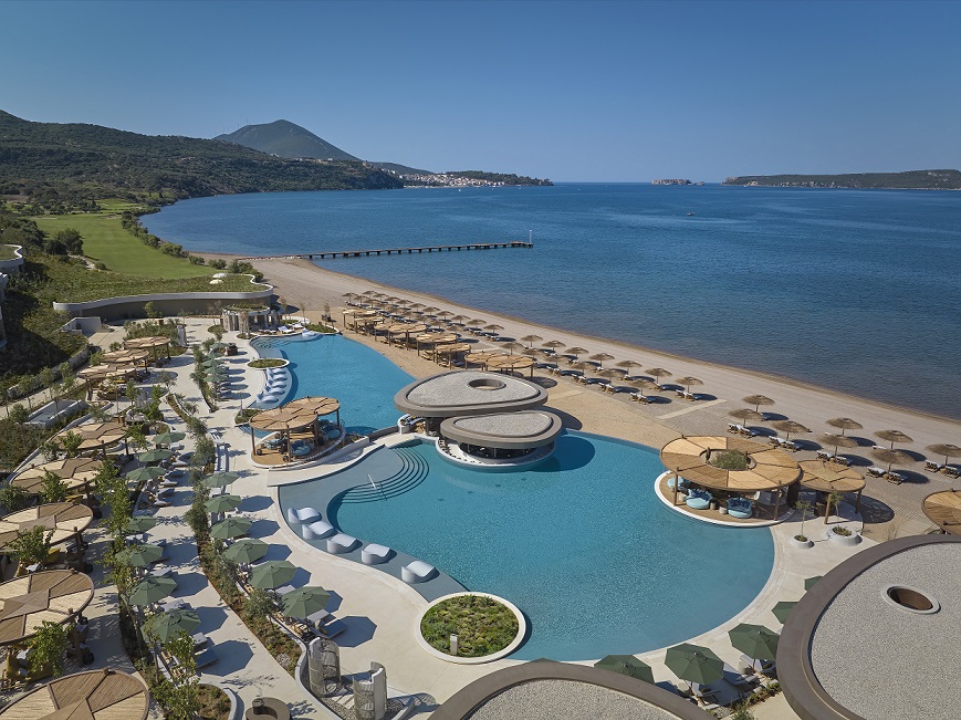 Costa Navarino: Το πρώτο ξενοδοχείο της Mandarin Oriental στην Ελλάδα άνοιξε τις πόρτες του και προσφέρει μία νέα εμπειρία φιλοξενίας