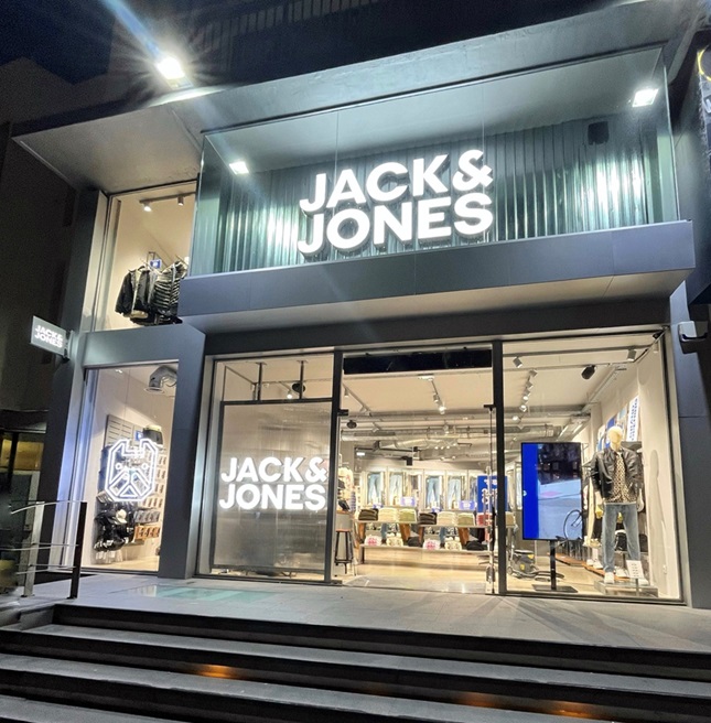 Νέο κατάστημα Jack&Jones στη Ρόδο