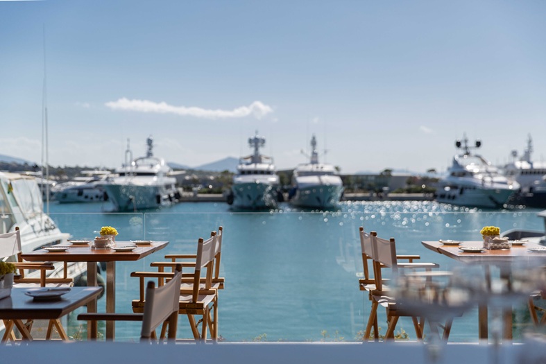 Aperitivo με ιταλική φινέτσα στην καρδιά της Αθηναϊκής Ριβιέρας – Το καλοκαίρι ξεκινά στο Cova Astir Marina