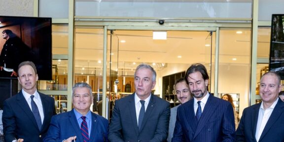 Εγκαίνια 2 νέων καταστημάτων BROOKS BROTHERS & REPLAY στην καρδία της Θεσσαλονίκης