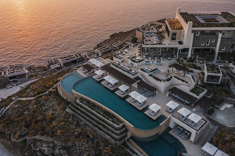 Το One&Only Kéa Island αποσπά δύο διεθνείς διακρίσεις στα Condé Nast Traveler και World Spa Awards 2025