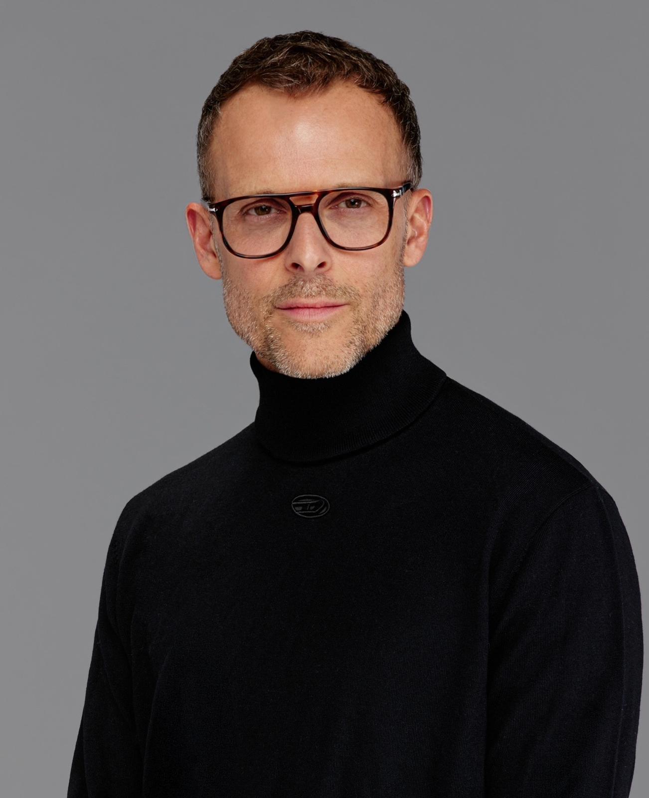 Andrea Rigogliosi: Ο νέος CEO της Diesel και το επόμενο κεφάλαιο ενός iconic fashion brand