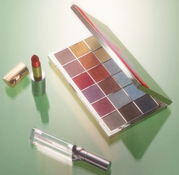 BYREDO Vesuvio: Η νέα παλέτα σκιών εμπνευσμένη από τον Βεζούβιο και τη μεσογειακή μαγεία