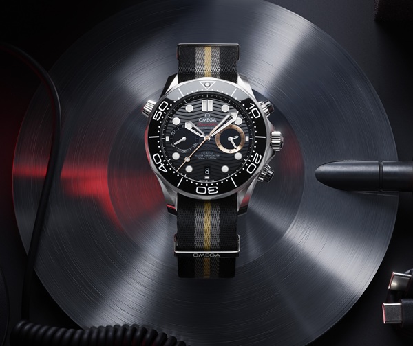 OMEGA x James Bond: Το νέο Seamaster Diver 300M από το «007 First Light» περνά από το gaming στην πραγματικότητα